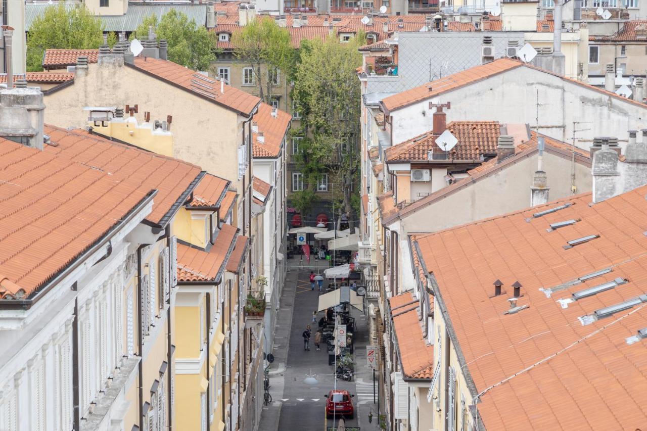 Svevo, Rustico Centrale Con Parcheggio A 的里雅斯特 外观 照片