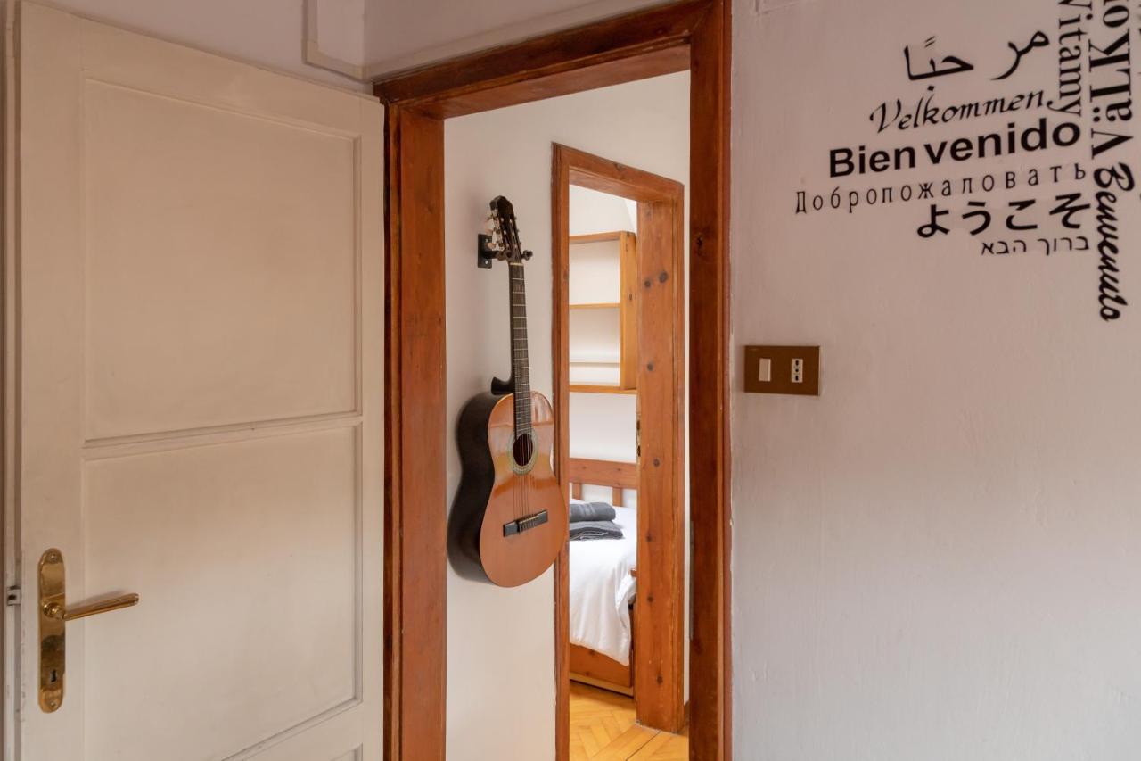 Svevo, Rustico Centrale Con Parcheggio A 的里雅斯特 外观 照片